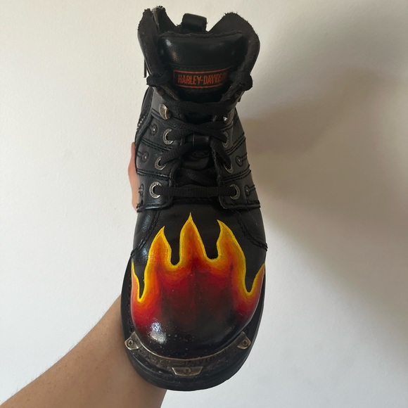 Painted vintage Harley Davidson moto boots - Picture 6 of 8